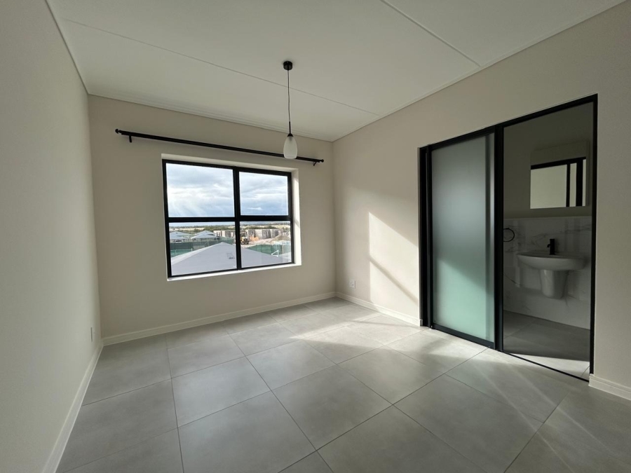 To Let 3 Bedroom Property for Rent in Sandown Western Cape